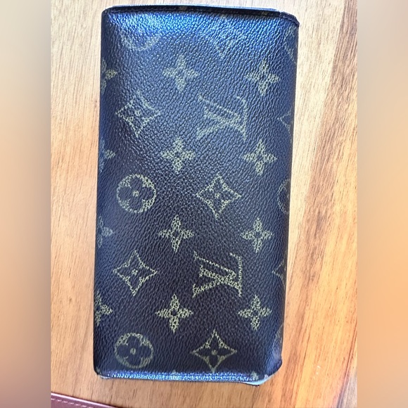 [SOLD] Louis Vuitton Sarah wallet monogram - Picture 2 of 8